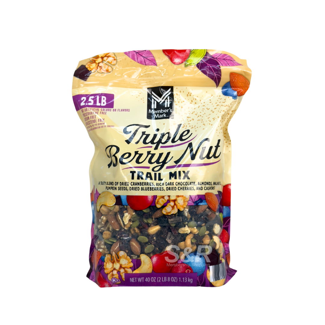 Member's Mark Triple Berry Nut Tail Mix 1.13kg Member's Mark Triple Berry Nut Tail Mix 1.13kg